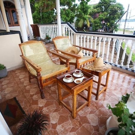 Neverbeen To Lagoon Town Apartment Batticaloa Exterior photo