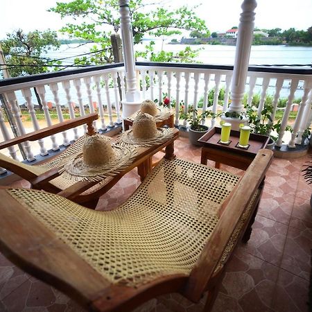 Neverbeen To Lagoon Town Apartment Batticaloa Exterior photo