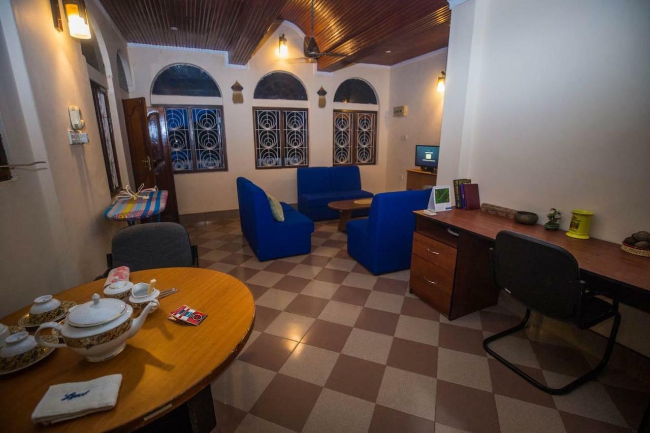 Neverbeen To Lagoon Town Apartment Batticaloa Exterior photo