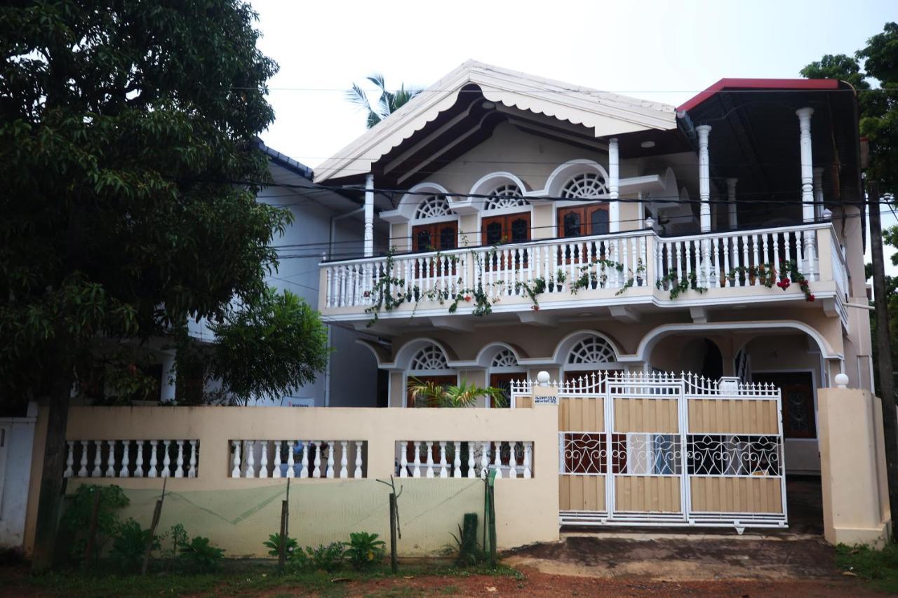Neverbeen To Lagoon Town Apartment Batticaloa Exterior photo